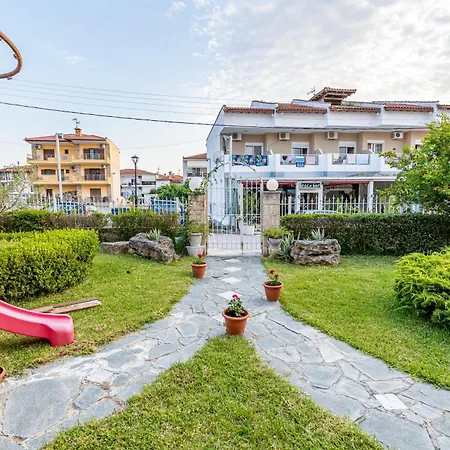 Thalassa Apartment *